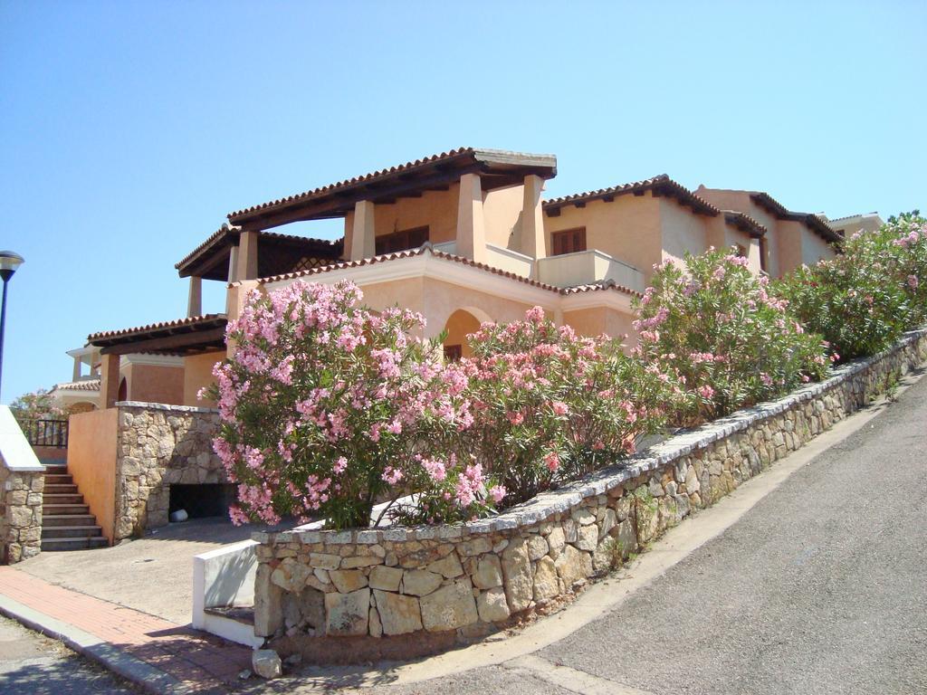 Case Vacanza Rosa Porto San Paolo  Exterior photo