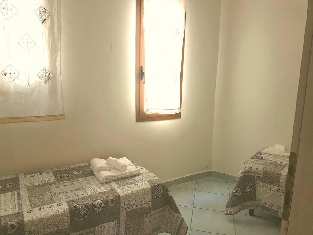 Case Vacanza Rosa Porto San Paolo  Exterior photo